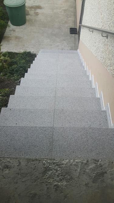 Treppen mit Granitplatten